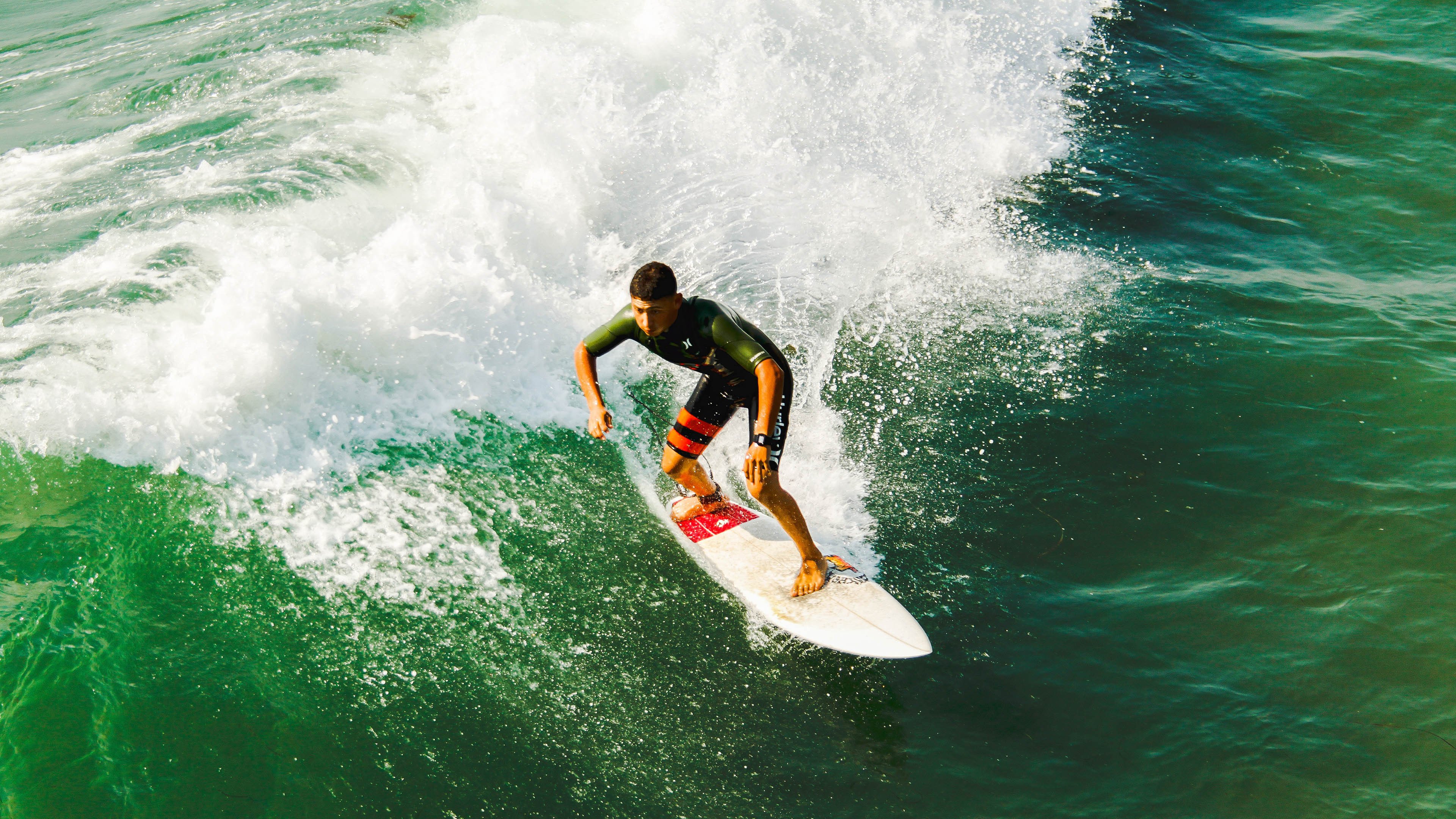 开云体育官方-【从规则到战术】掌握比赛技巧的全攻略，比赛规程和规则有什么区别